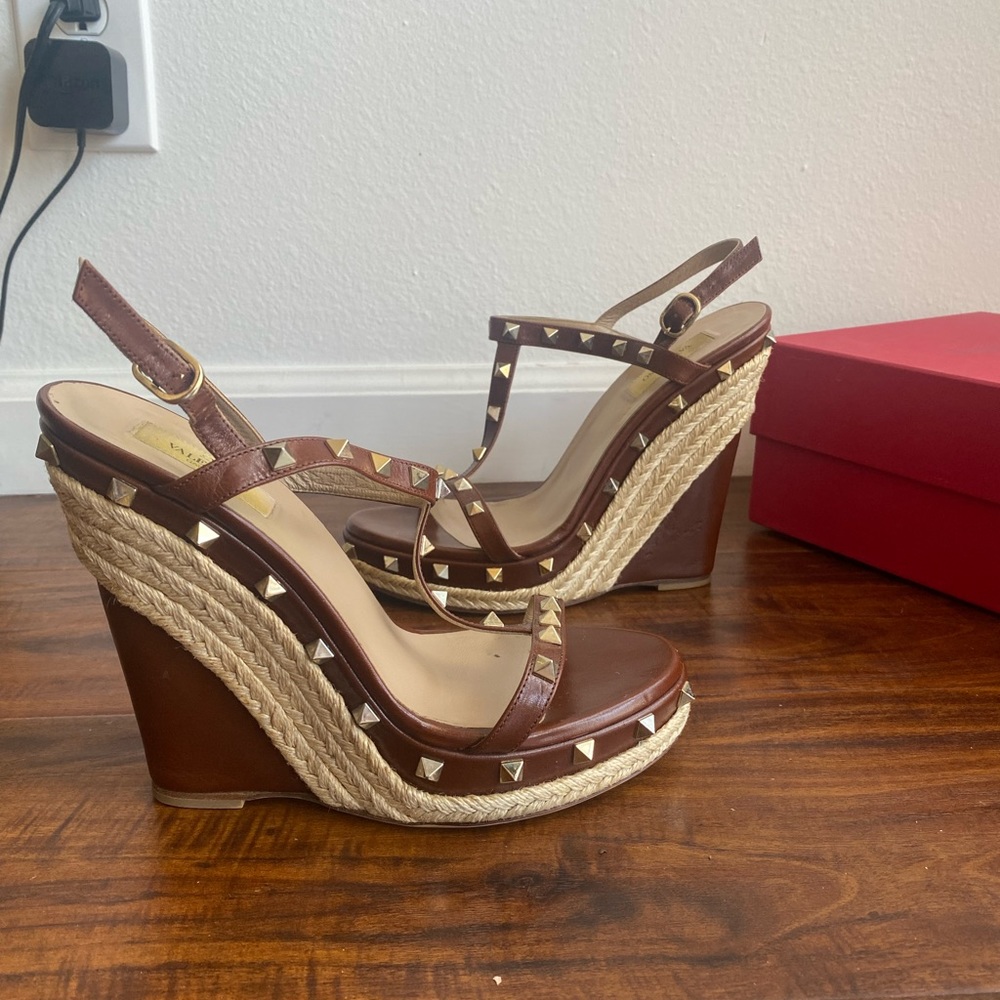 Valentino 'Rockstud' espadrille wedges in brown calfskin with beige raffia sole